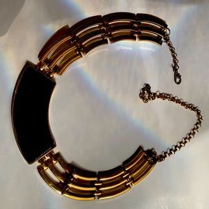 Women’s fashion necklace